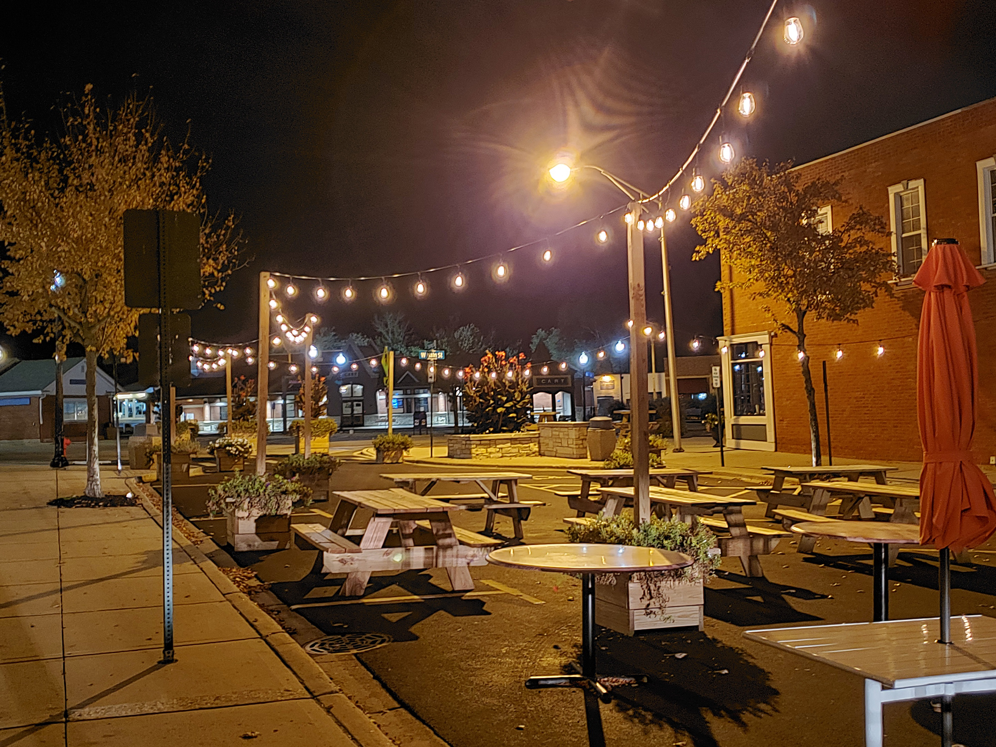 outdoor dining at night